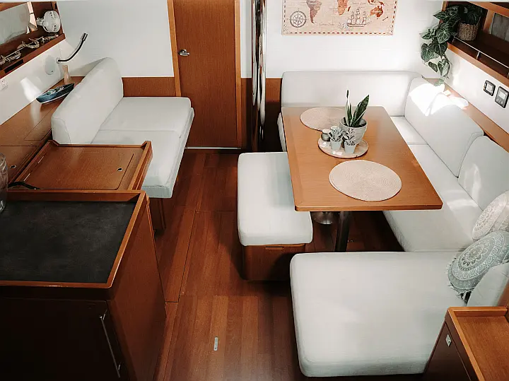 Beneteau Oceanis 45 | Familia L