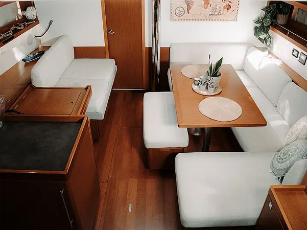 Beneteau Oceanis 45 | Familia L