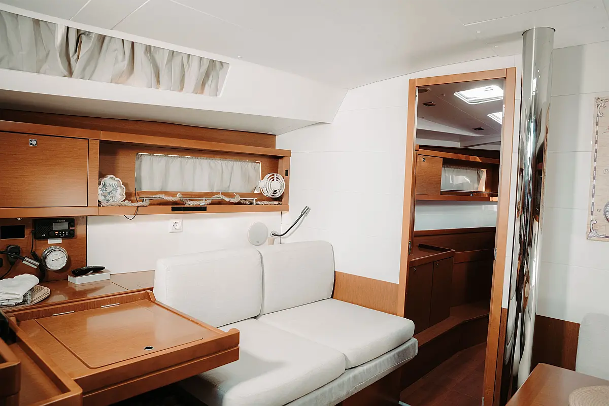 Beneteau Oceanis 45 | Familia L