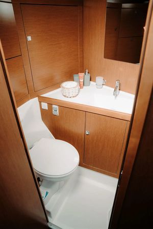 Beneteau Oceanis 45 | Familia L