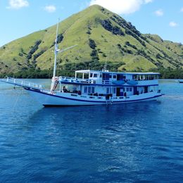 Custom Built Phinisi | La Dyana