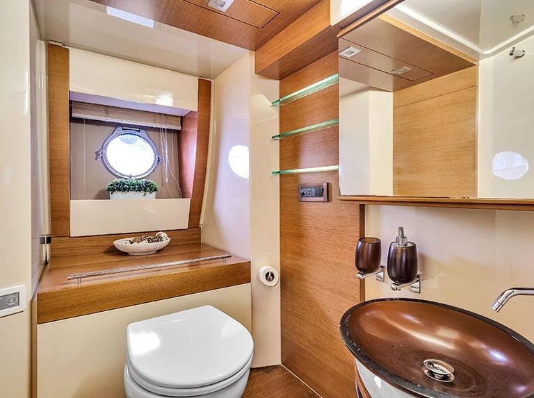 Azimut 60 | Freedom
