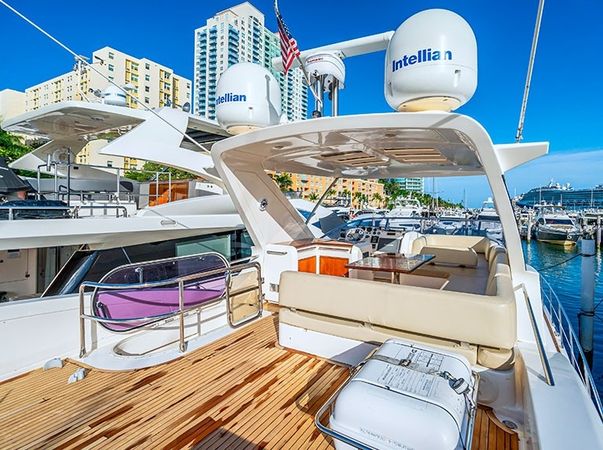 Azimut 60 | Freedom