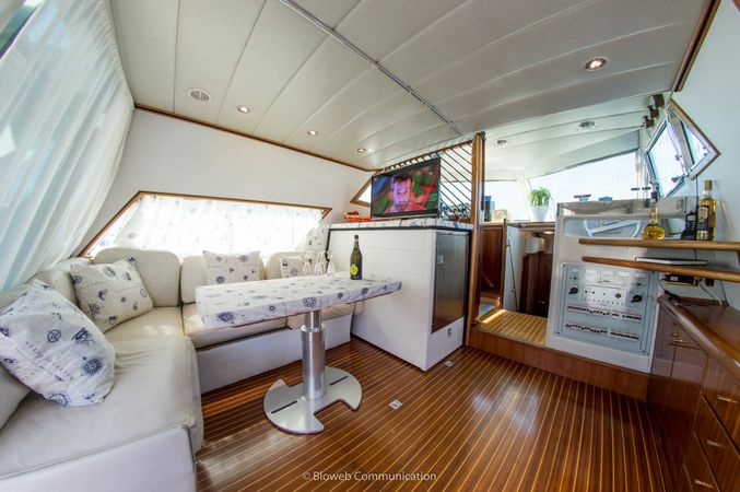 River Craft 50 | Laros 1