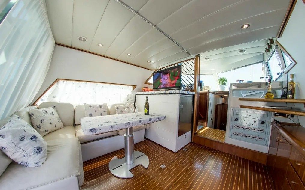 River Craft 50 | Laros 1