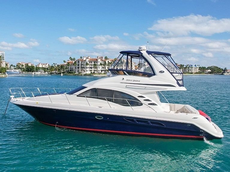 Sea Ray 47 Sedan Bridge | Mr Munch