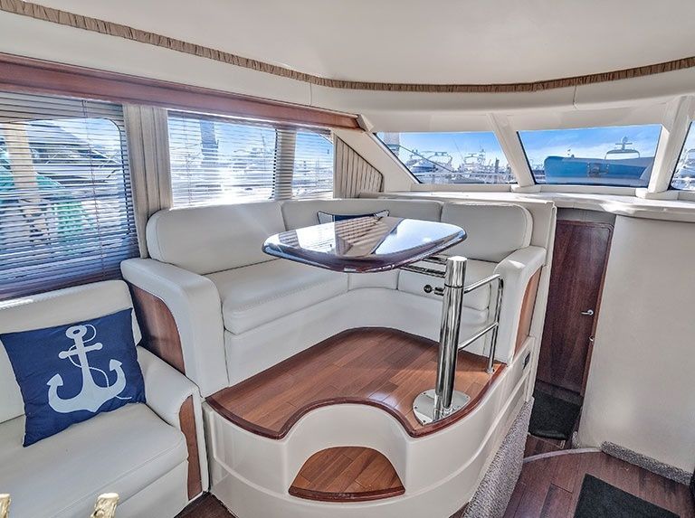 Sea Ray 47 Sedan Bridge | Mr Munch