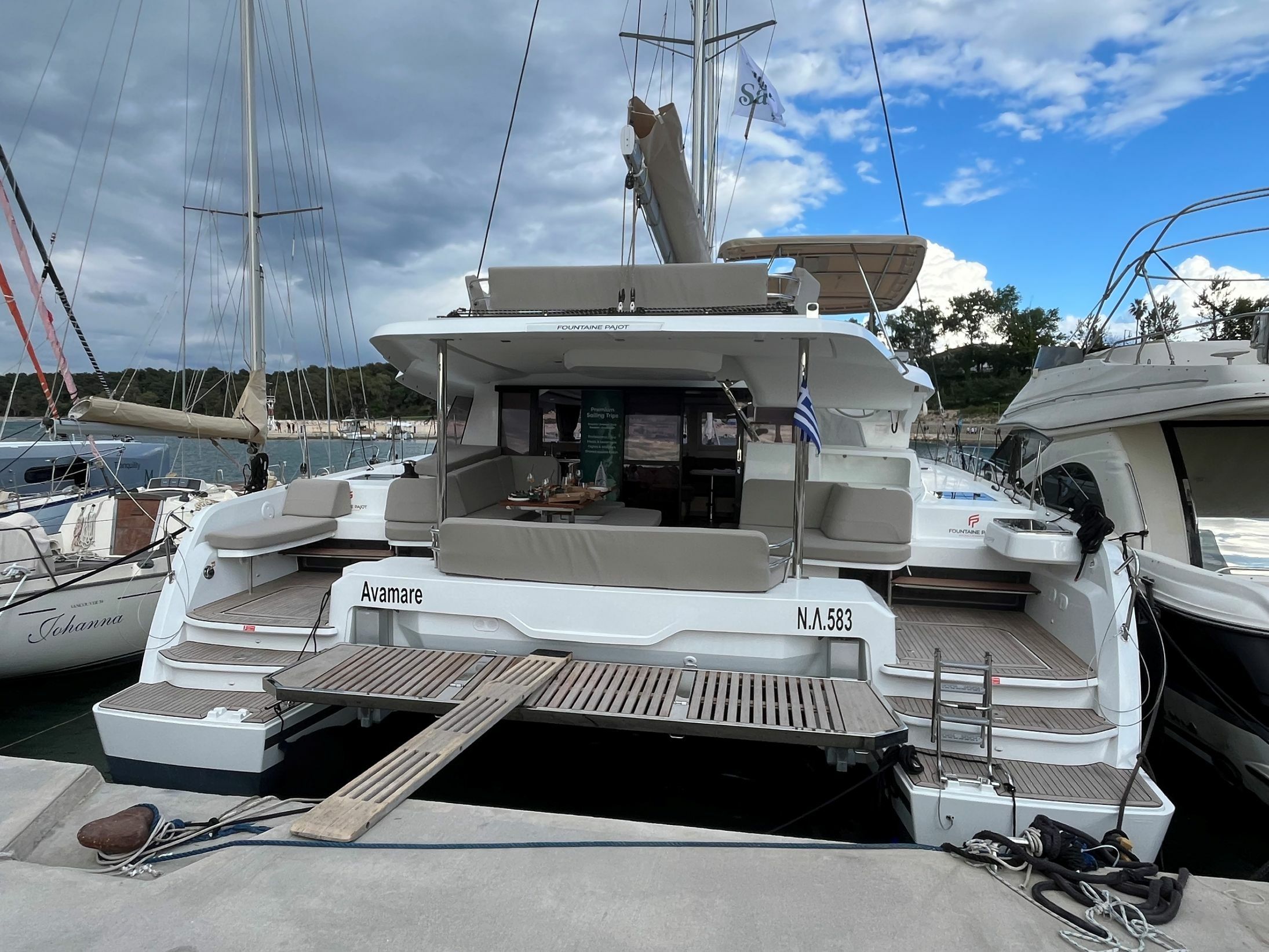 Fountaine Pajot New 44 | Avamare
