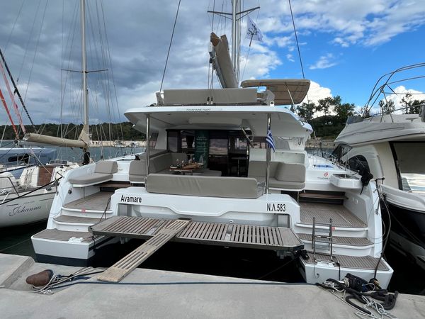 Fountaine Pajot New 44 | Avamare