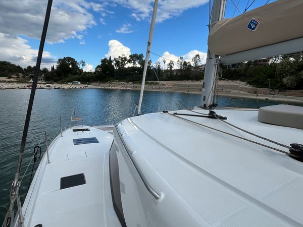 Fountaine Pajot New 44 | Avamare