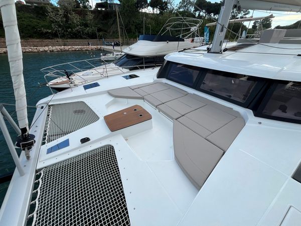 Fountaine Pajot New 44 | Avamare