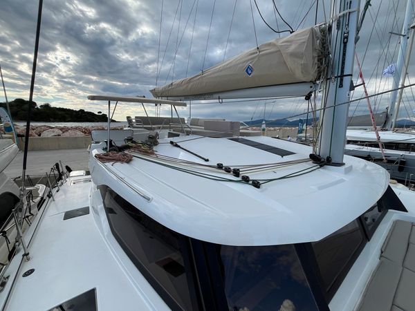 Fountaine Pajot New 44 | Avamare