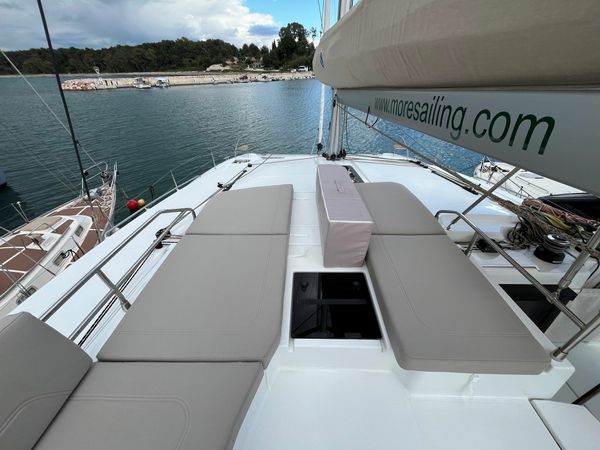Fountaine Pajot New 44 | Avamare