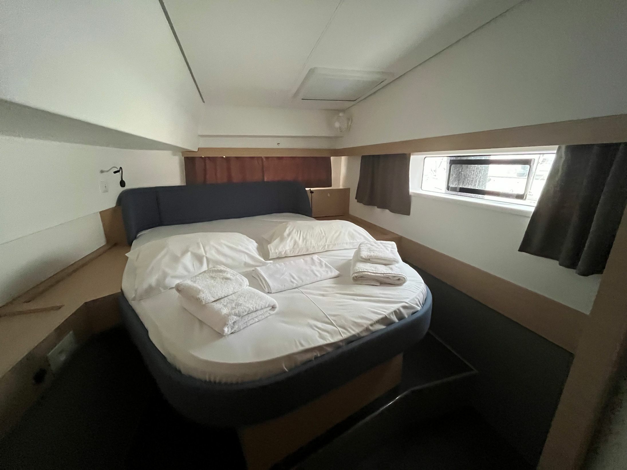 Fountaine Pajot New 44 | Avamare