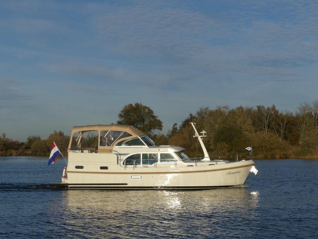 Linssen 35 AC | Romina