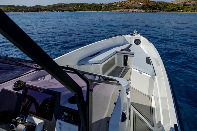 Iron Boats 827 | Iron Hawk