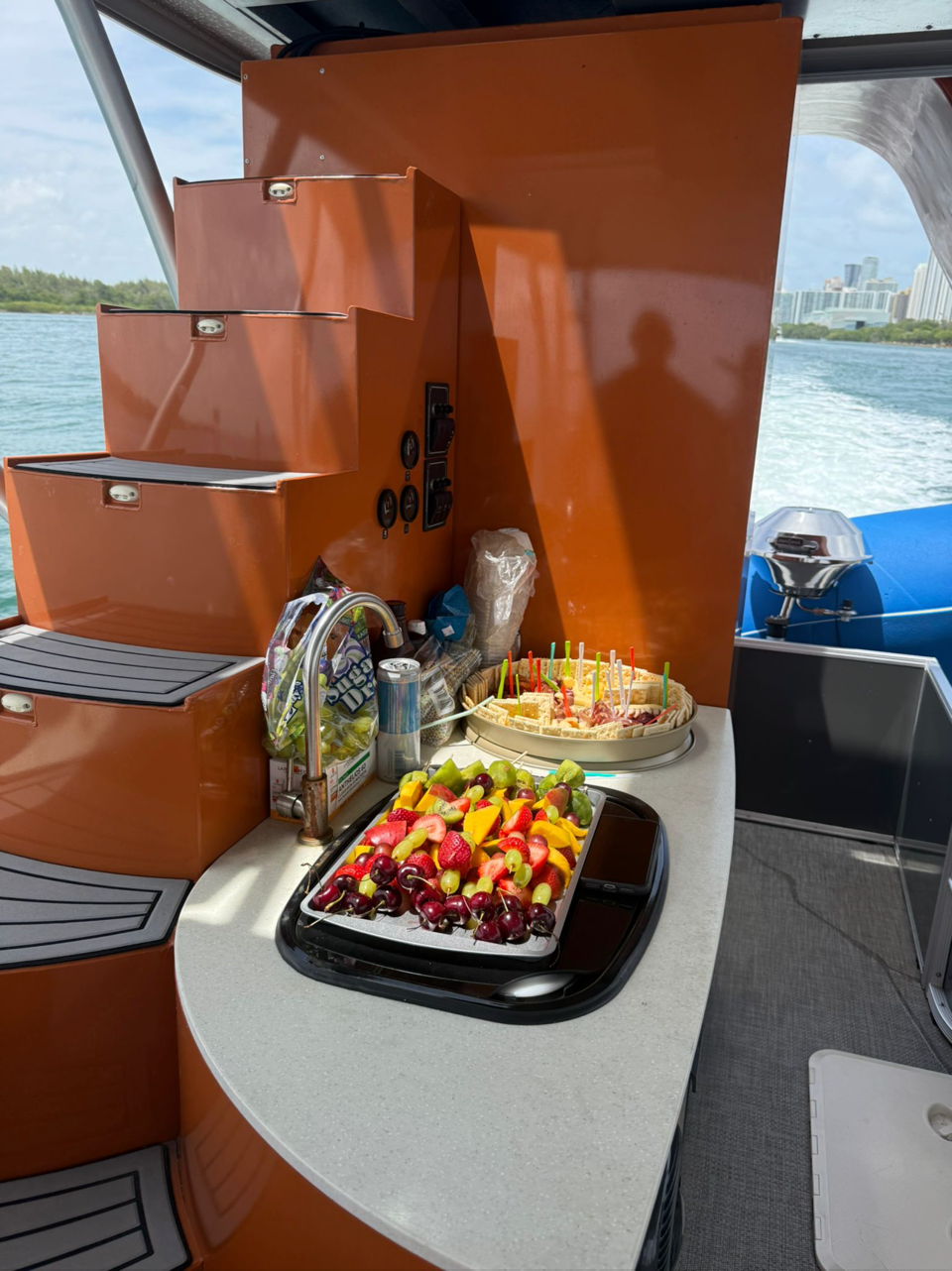 Custom Built 30 | Islander 1