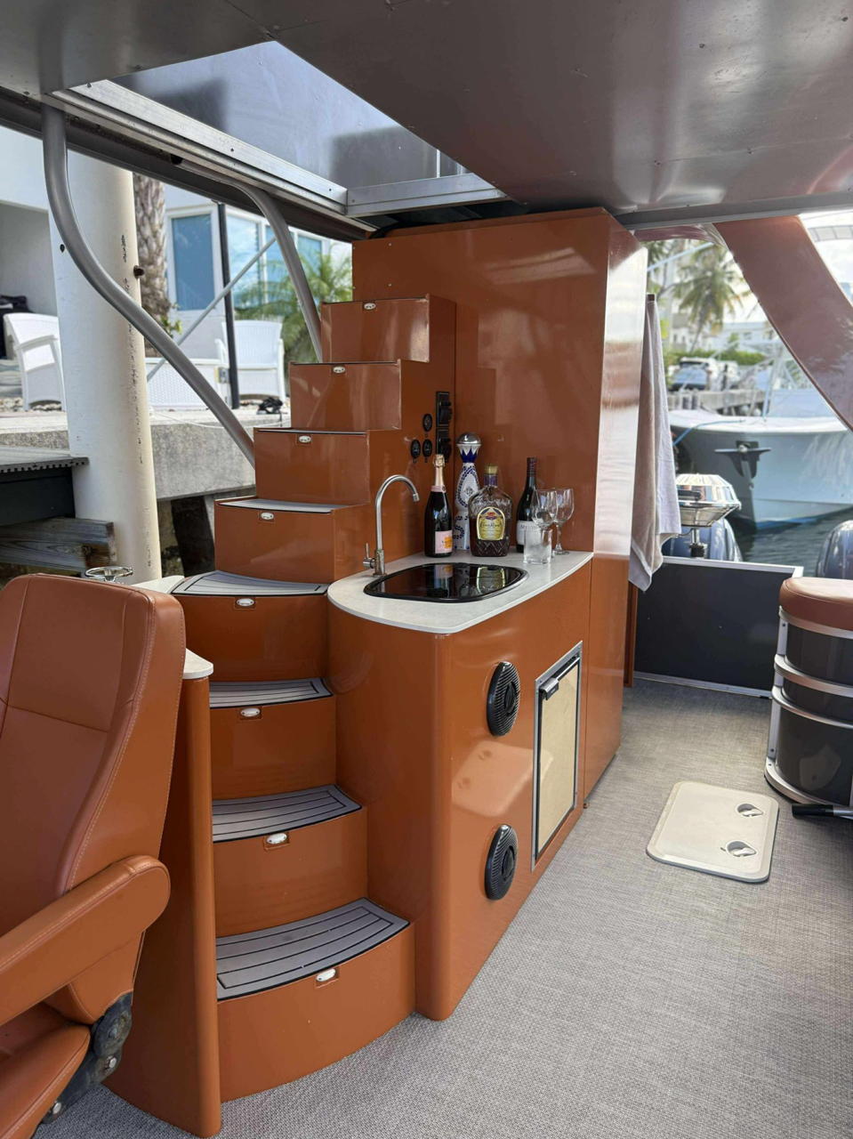 Custom Built 30 | Islander 1