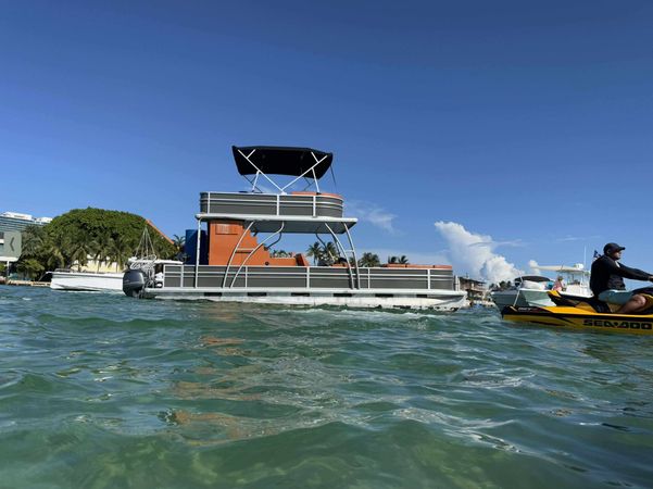 Custom Built 30 | Islander 1