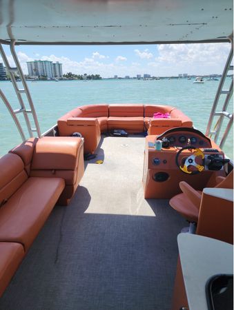 Custom Built 30 | Islander 1