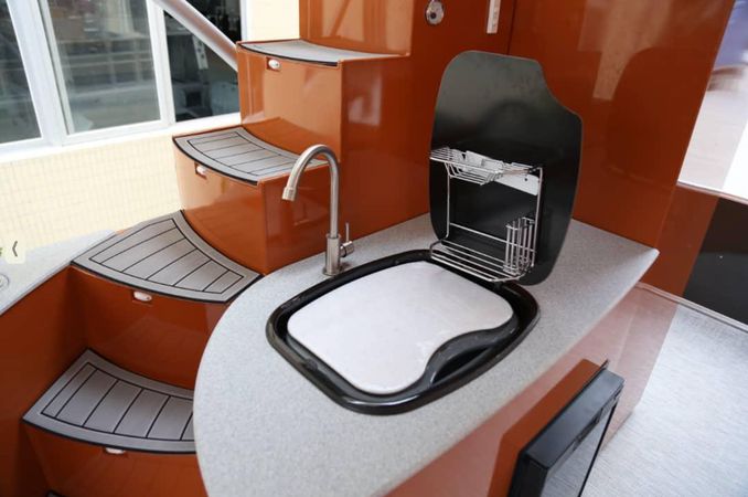 Custom Built 30 | Islander 1