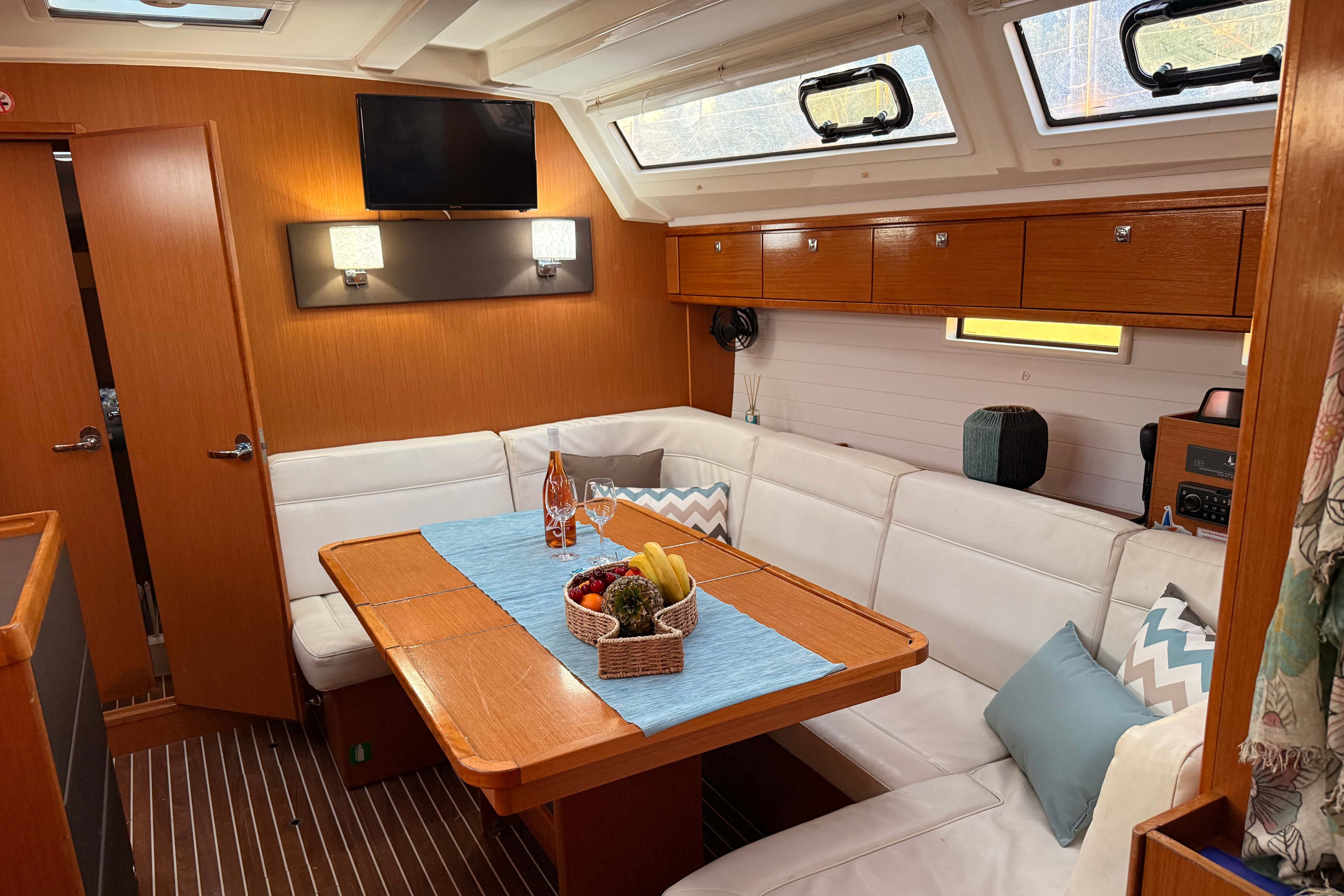 Bavaria Cruiser 46 | Aquilo