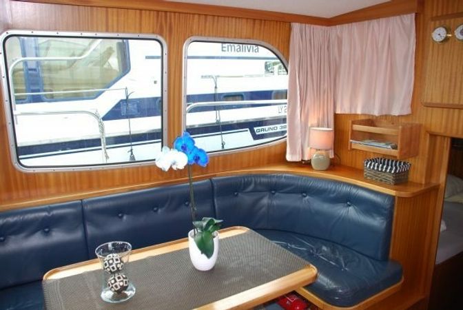 Linssen Dutch Sturdy 320 | Mascot