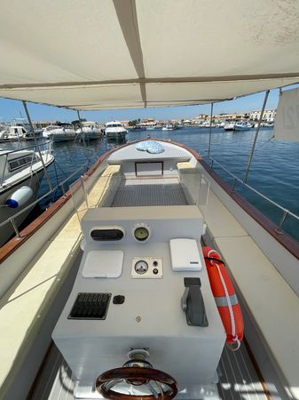 Gozzo 9 | First Lady