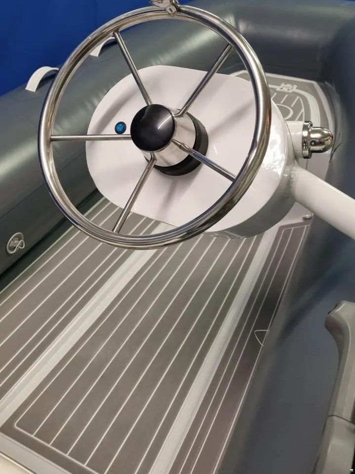 Aqvaboats Luxrib 360 | MV Tech