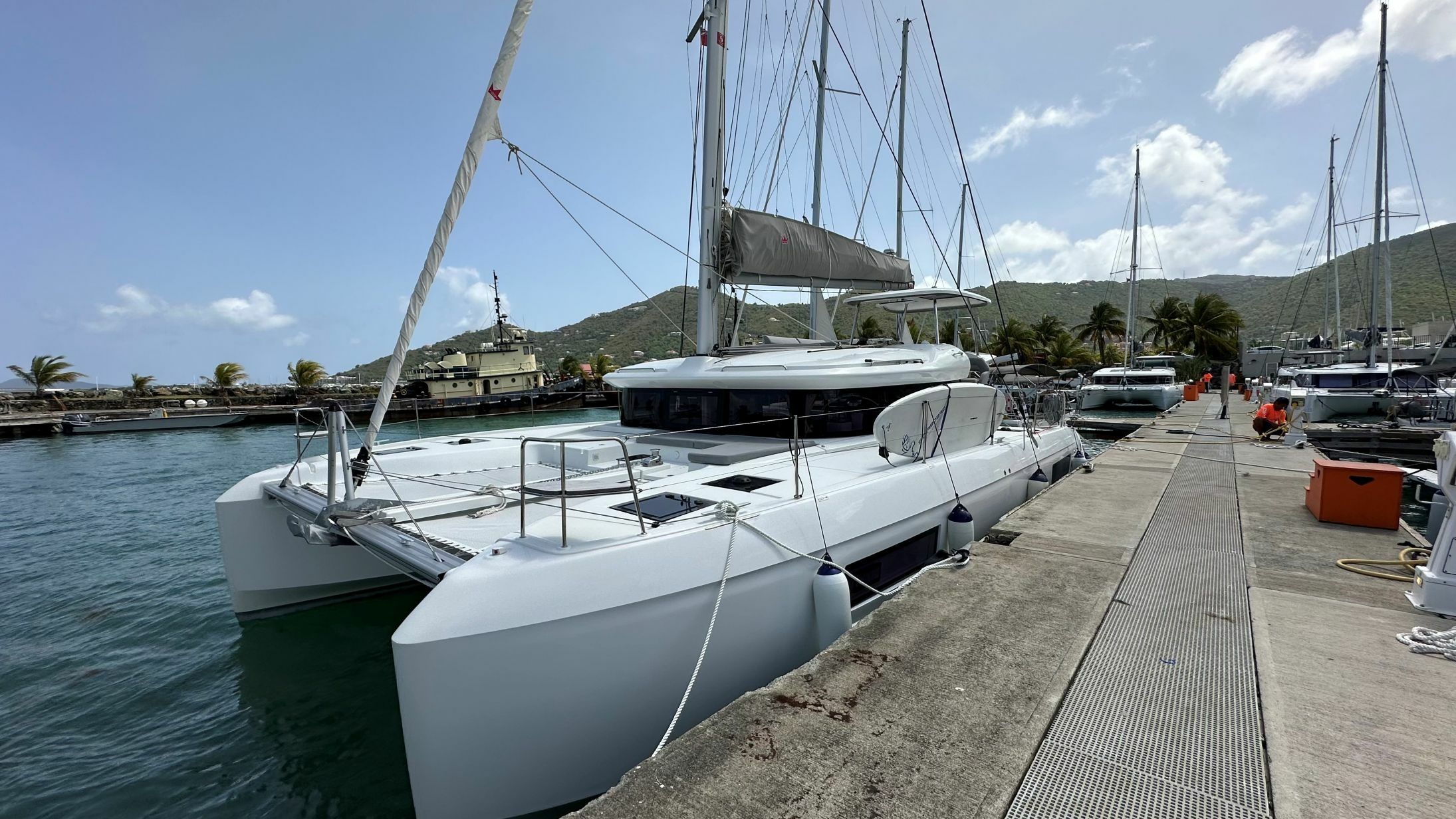 Lagoon 43 | Epic Life