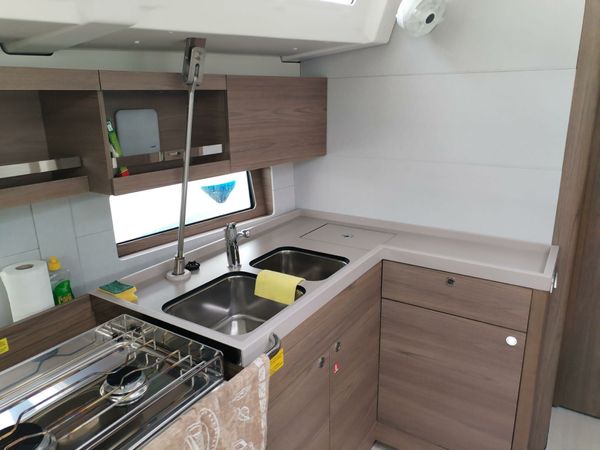 Beneteau Oceanis 47 | Tempranillo