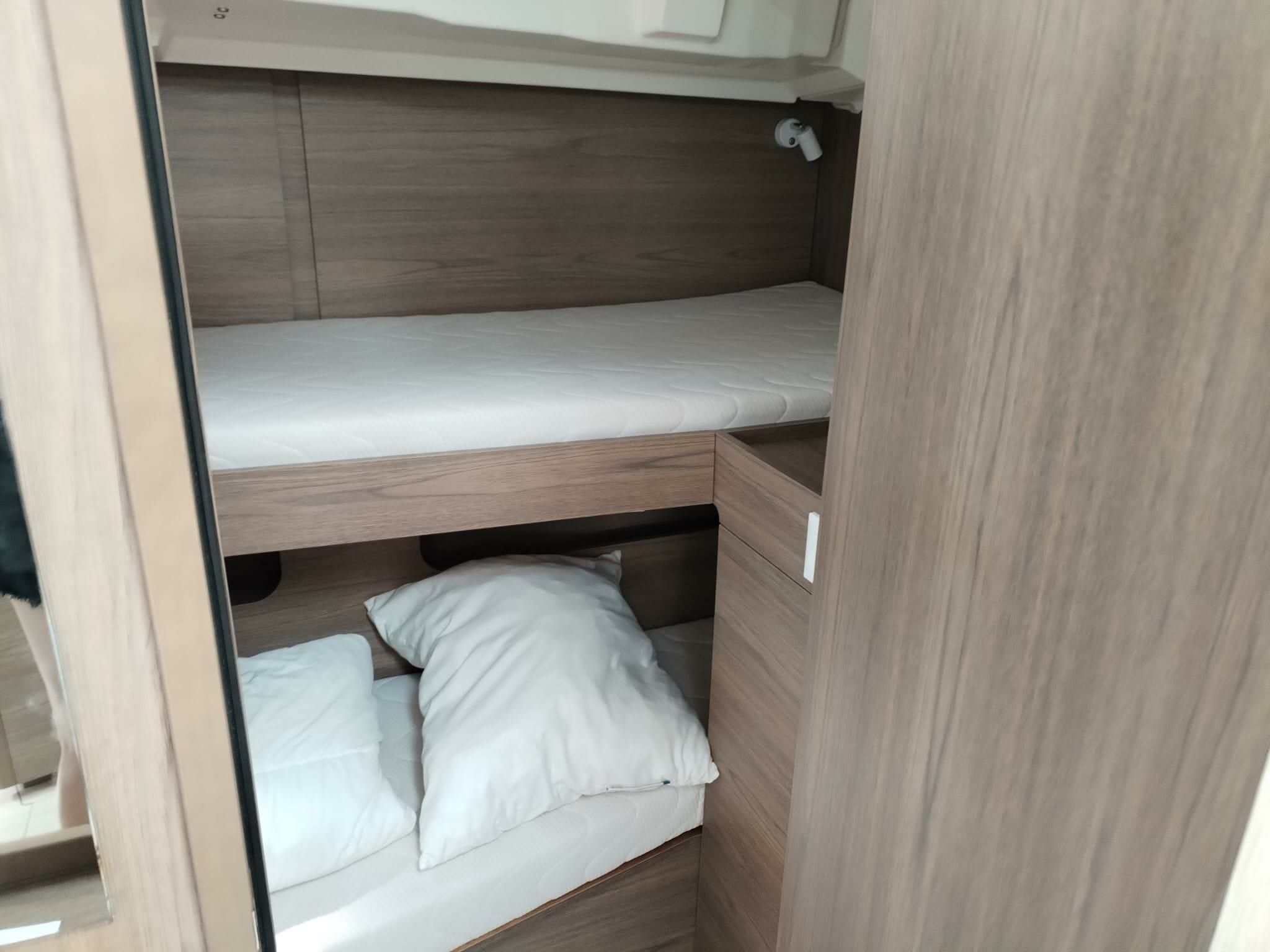 Beneteau Oceanis 47 | Tempranillo