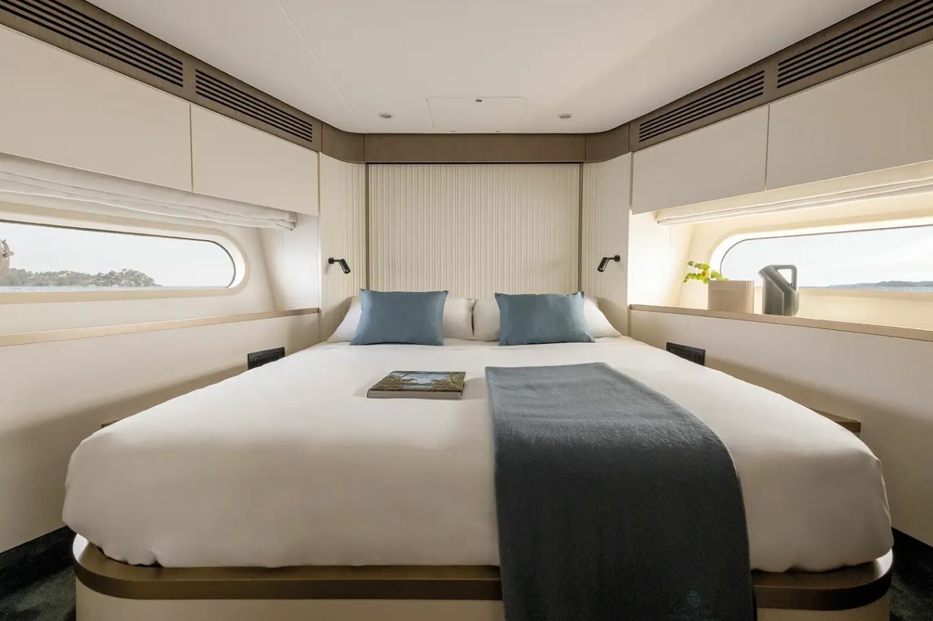 Azimut Magellano 60 | Amparito 13