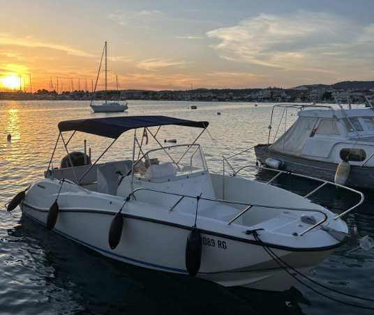 Quicksilver 675 | 15