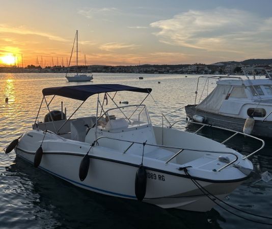 Quicksilver 675 | 15