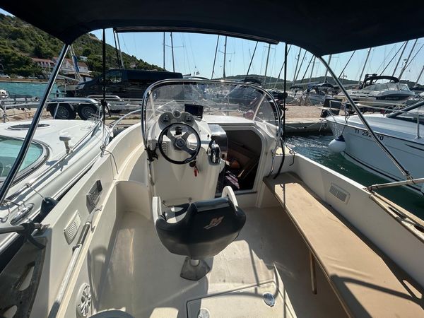 Quicksilver 635 | 07