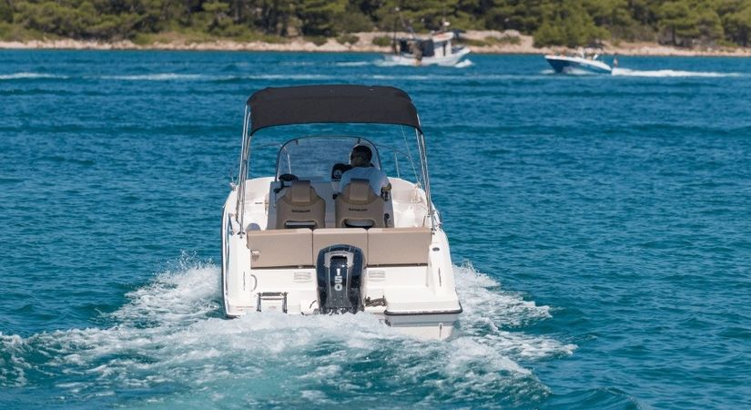 Quicksilver Activ 605 Open | 23