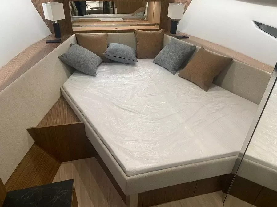 FIM 340 Regina | Kratos