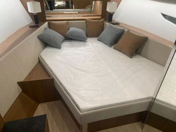 FIM 340 Regina | Kratos