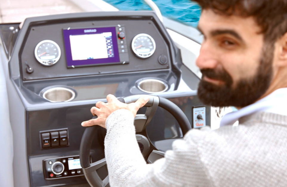 Quicksilver 605 | 12