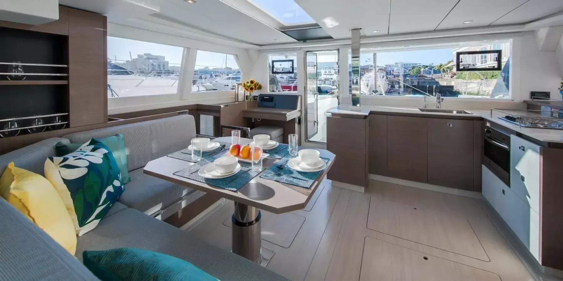 Leopard 42 | Moorings 24