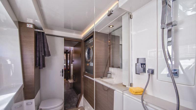 Leopard 42 | Moorings 24