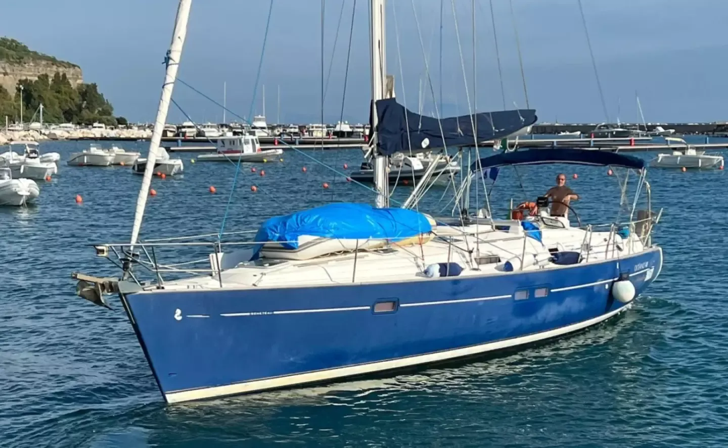 Beneteau Oceanis Clipper 411 | Blue Dolphin