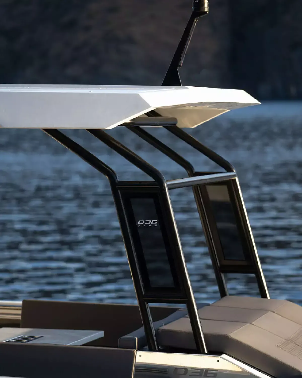 De Antonio 36 | Beluga