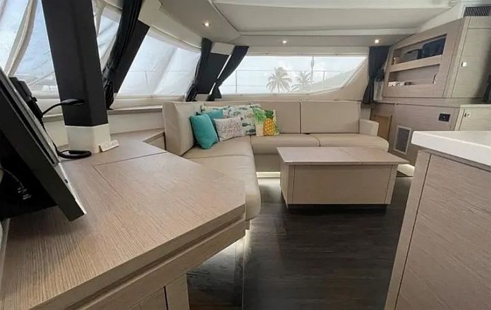 Fountaine Pajot Saba 50 | Soleil Rae