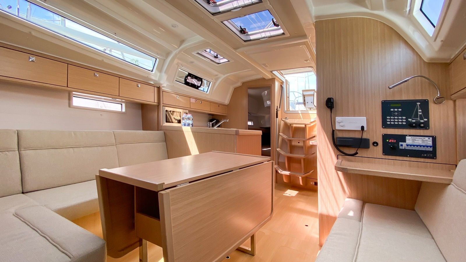 Bavaria Cruiser 37 | Como