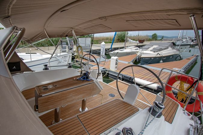Bavaria Cruiser 37 | Skyfall