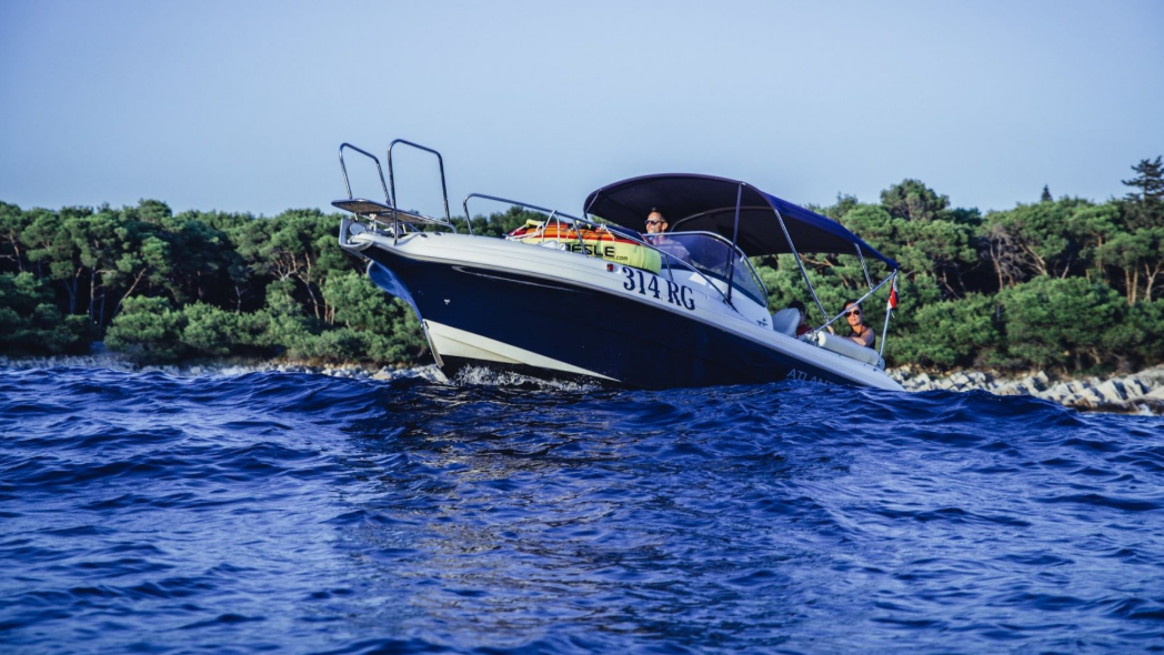 Atlantic Marine 650 | 10