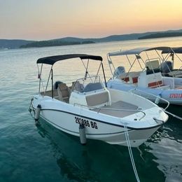 Quicksilver Activ 555 | 19