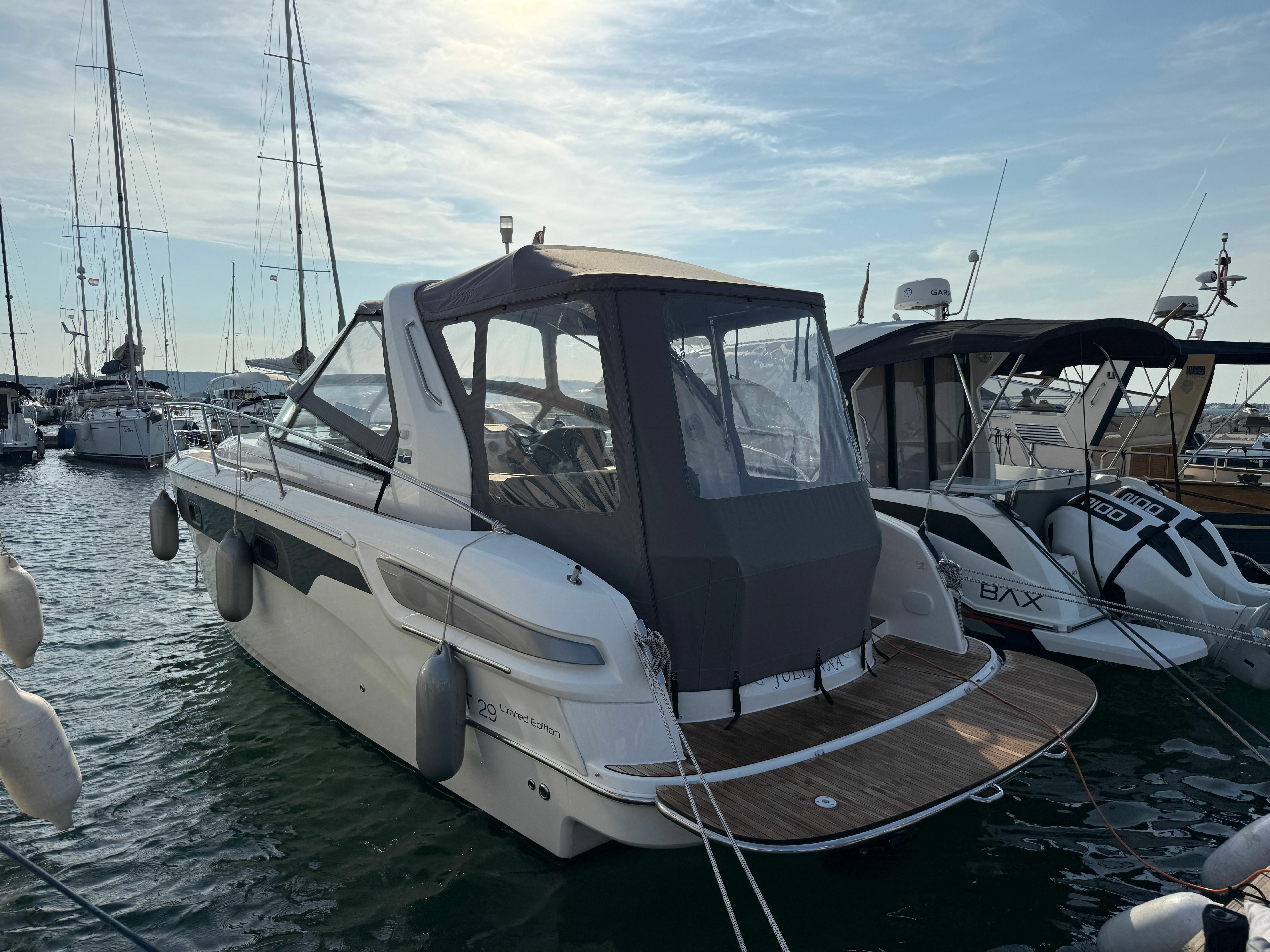 Bavaria S29 | Julianna